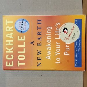 2/$8 📚 A New Earth Eckhart Tolle paperback book